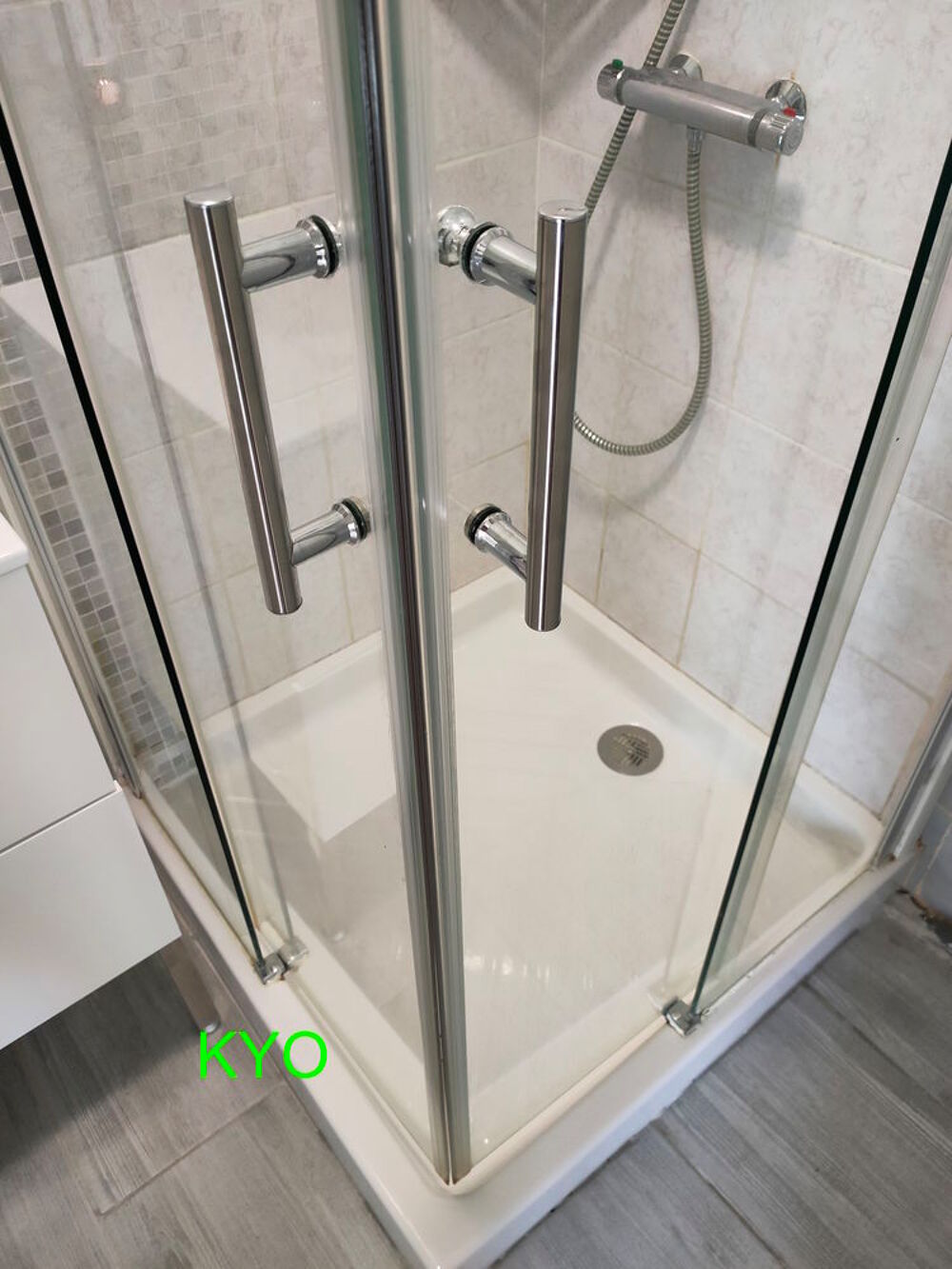 Parois douche carr&eacute;e acc&egrave;s d'angle droit portes coulissantes Bricolage