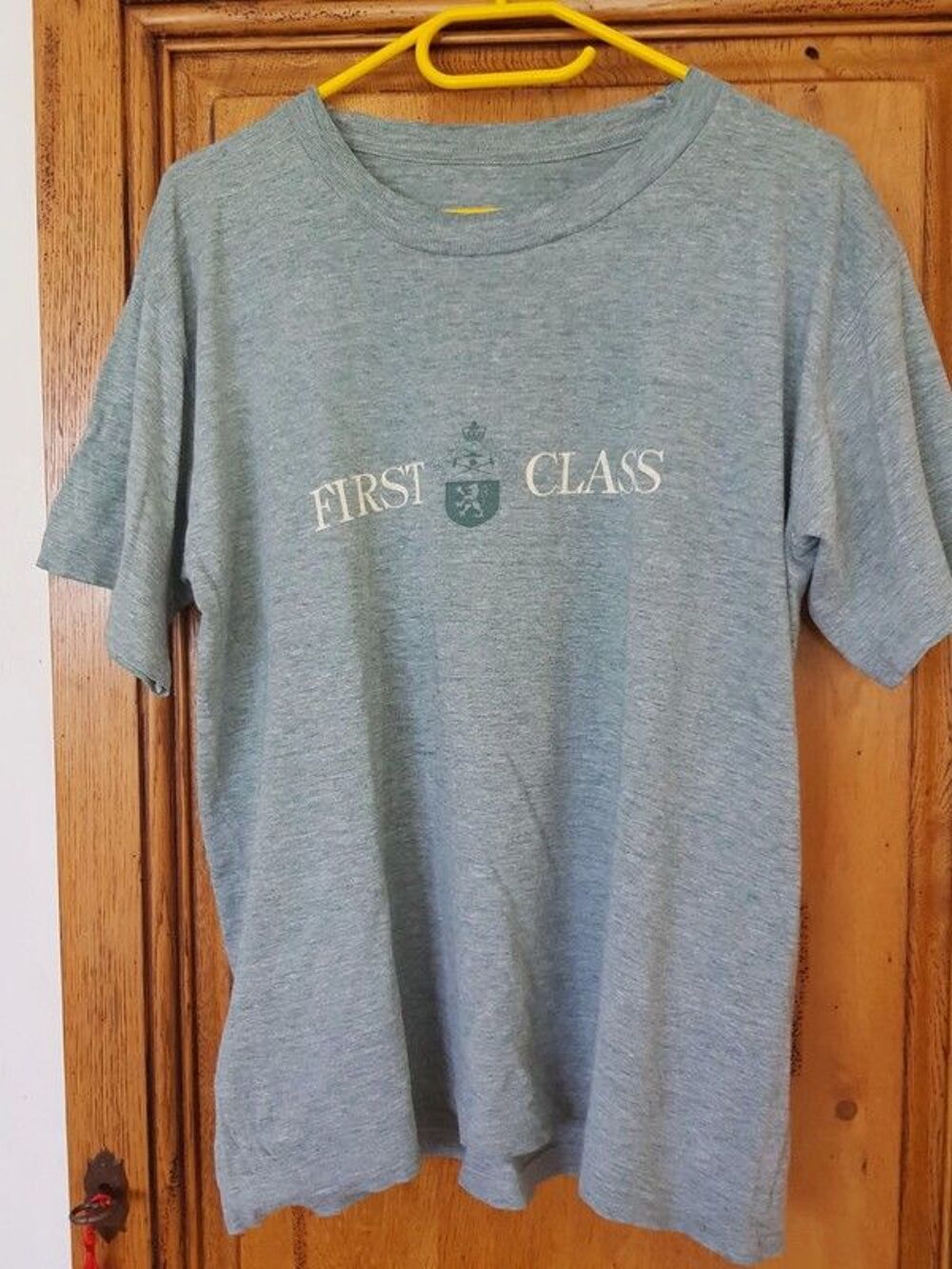 T shirt first class Vtements