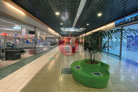 LOCATION CELLULE COMMERCIALE (60 M&sup2;) � ZONE CARREFOUR... 1000 21200 Beaune