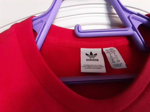 Robe Adidas rouge - T 42 30 Baume-les-Dames (25)