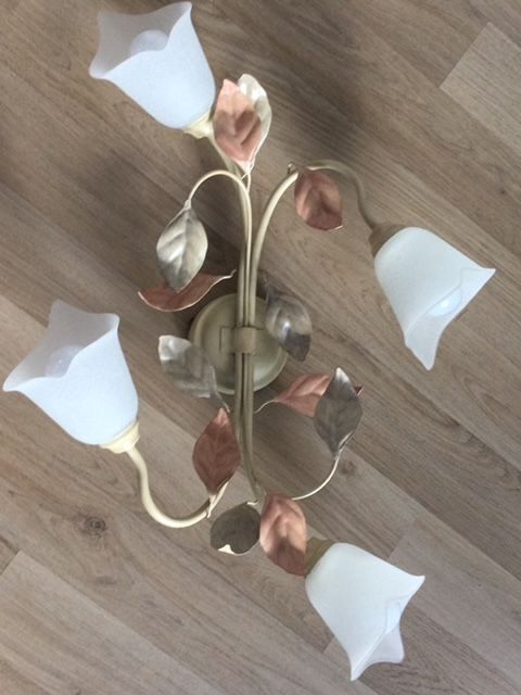 plafonnier 4 lampes trs chic de belle qualit en mtal beige et saumon 50 cm de long 30 Armentires (59)