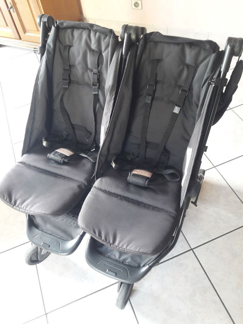 POUSSETTE DOUBLE MOUNTAIN BUGGY NANO DUO avec NACELLES COUFI Pu�riculture
