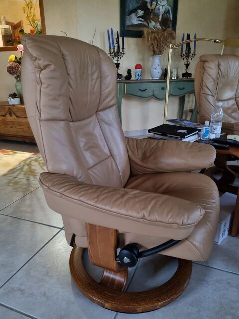2 fauteuils cuir de marque stressless 400 Fareins (01)