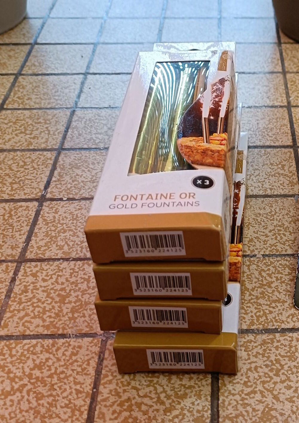 PACK DE 4 X LOT DE 3 FONTAINES DE F&Ecirc;TE-OR Décoration