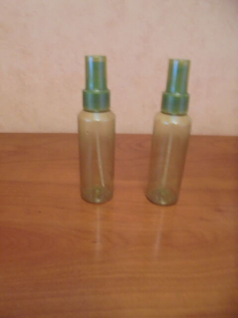 Lot de 2 vaporisateurs (75) 4 Tours (37)
