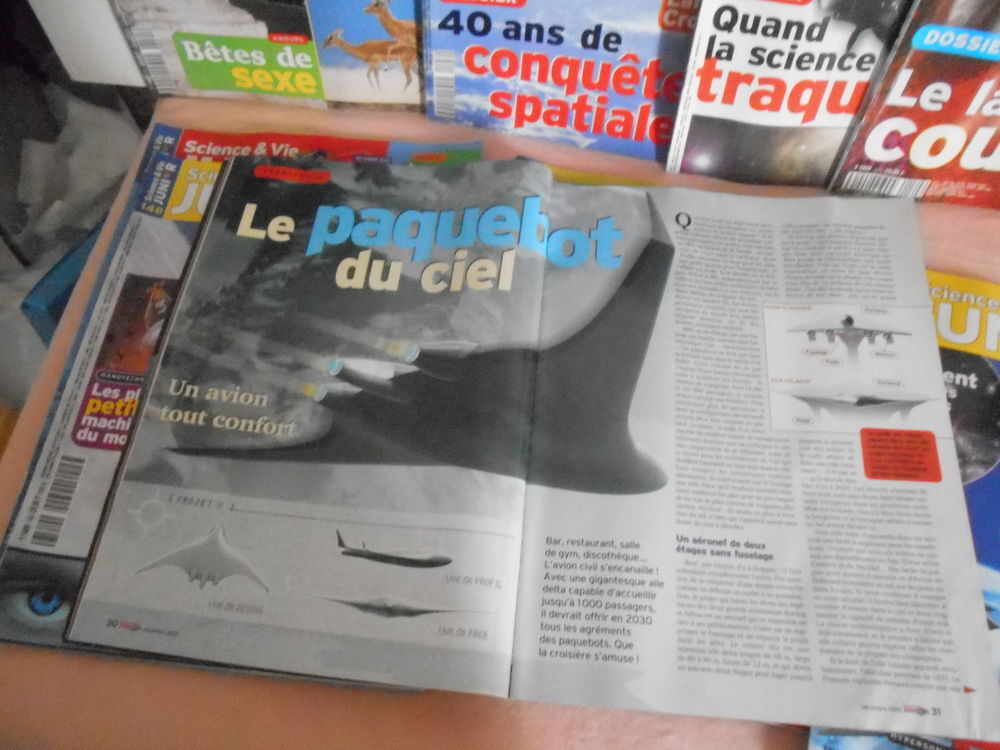 *L35
Lot 10 num&eacute;ros Sciences et Vie Junior	 Livres et BD
