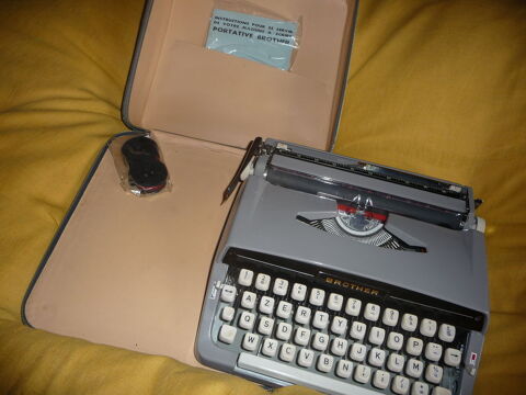 Machine � �crire 200 Saint-Quentin-sur-Nohain (58)