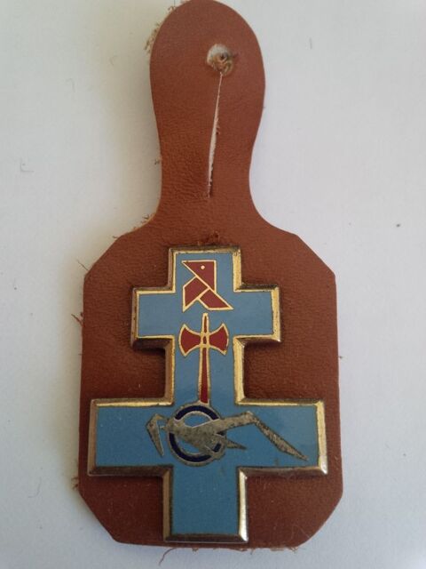 Insigne militaire pour collectionneur 8 12 Le Pecq (78)