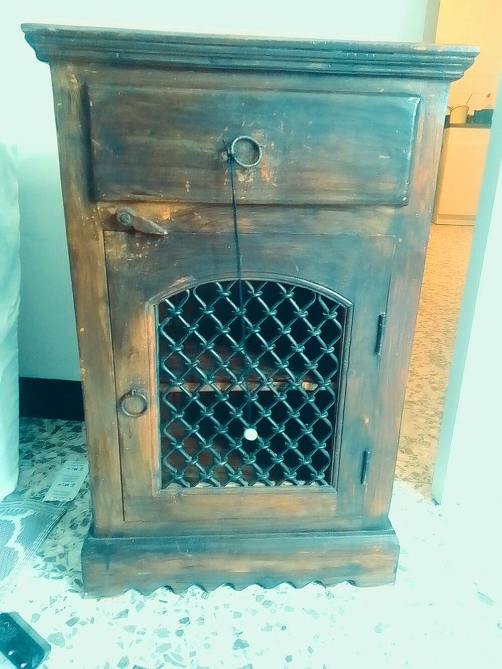 Petit meuble en bois massif Meubles