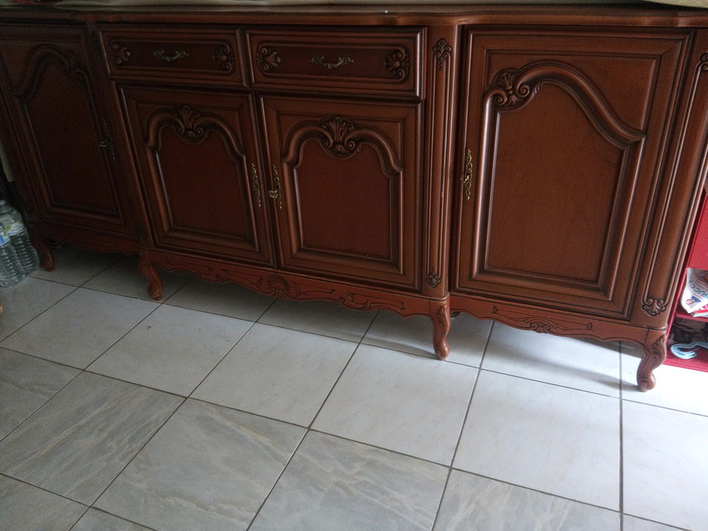 LIVING + BAHU MERISIER AVEC MIROIR SUR BAHU Meubles
