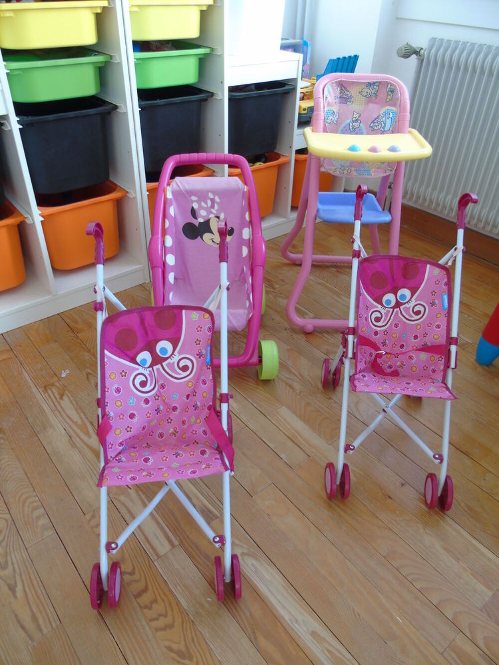3 poussettes enfants Jeux / jouets