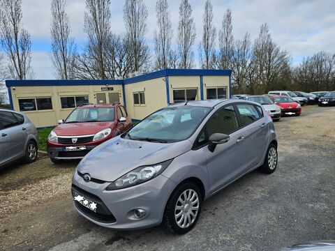 Annonce voiture Ford Fiesta 5490 
