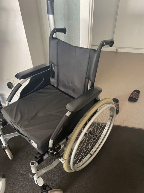 Fauteuil roulant à  vendre 170 Castelsarrasin (82)