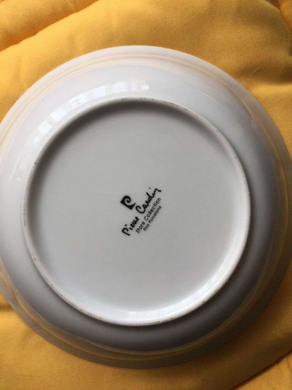 plateau ou saladier Pierre Cardin en porcelaineD&eacute;cor Sion li Cuisine