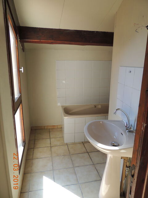  Appartement � louer 2 pi�ces 36 m� Joyeuse