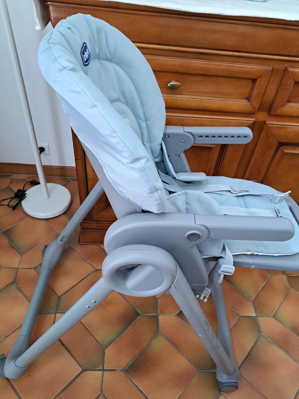 chaise polly pocket chicco Puériculture