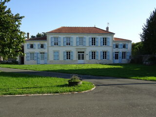  Propriété/château à vendre 10 pièces 295 m²
