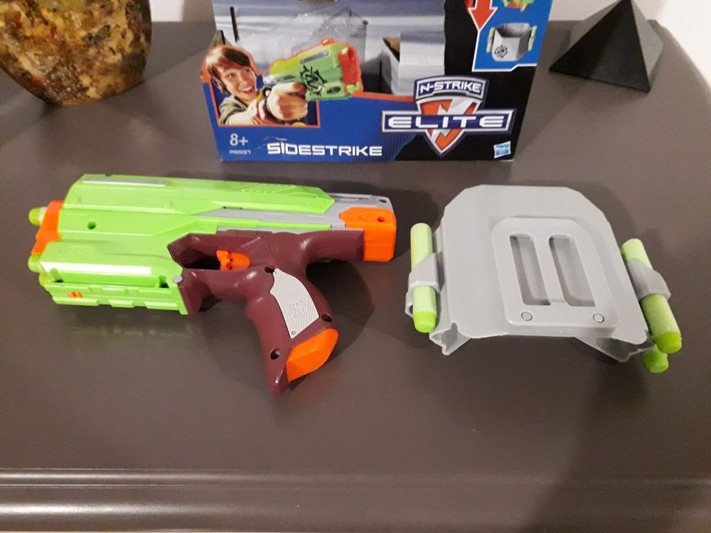 PISTOLET nerf zombie strike Jeux / jouets