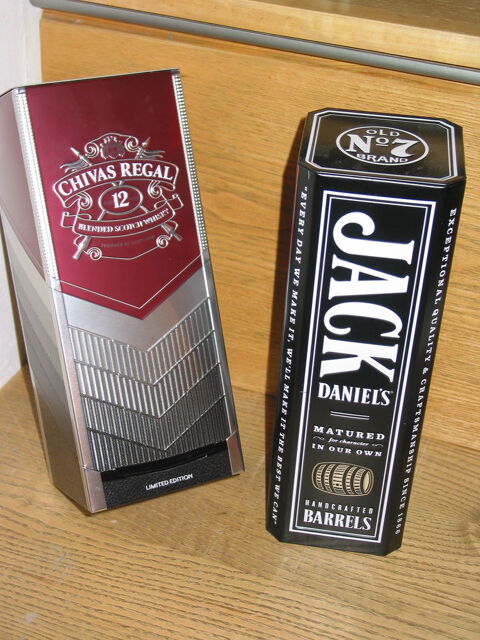 2 BOITES DE WHISKY EN MÉTAL Sérigraphie embouti CHIVAS+ JACK 5 Marseille 13 (13)