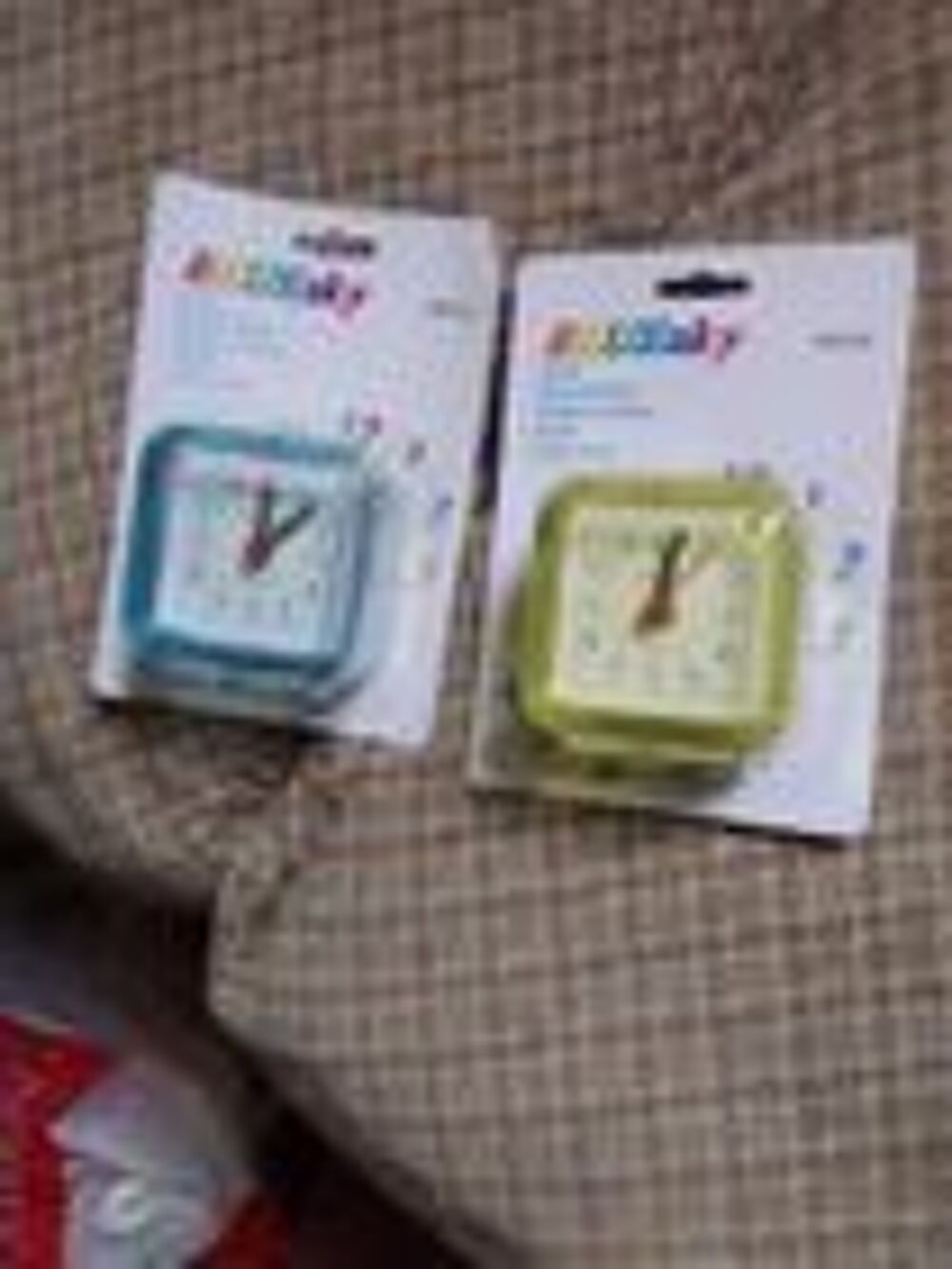 propose reveils,pendule murale Meubles