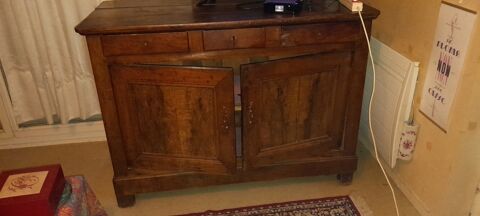 Vieux Buffet bas en bois marron 0 Mayenne (53)