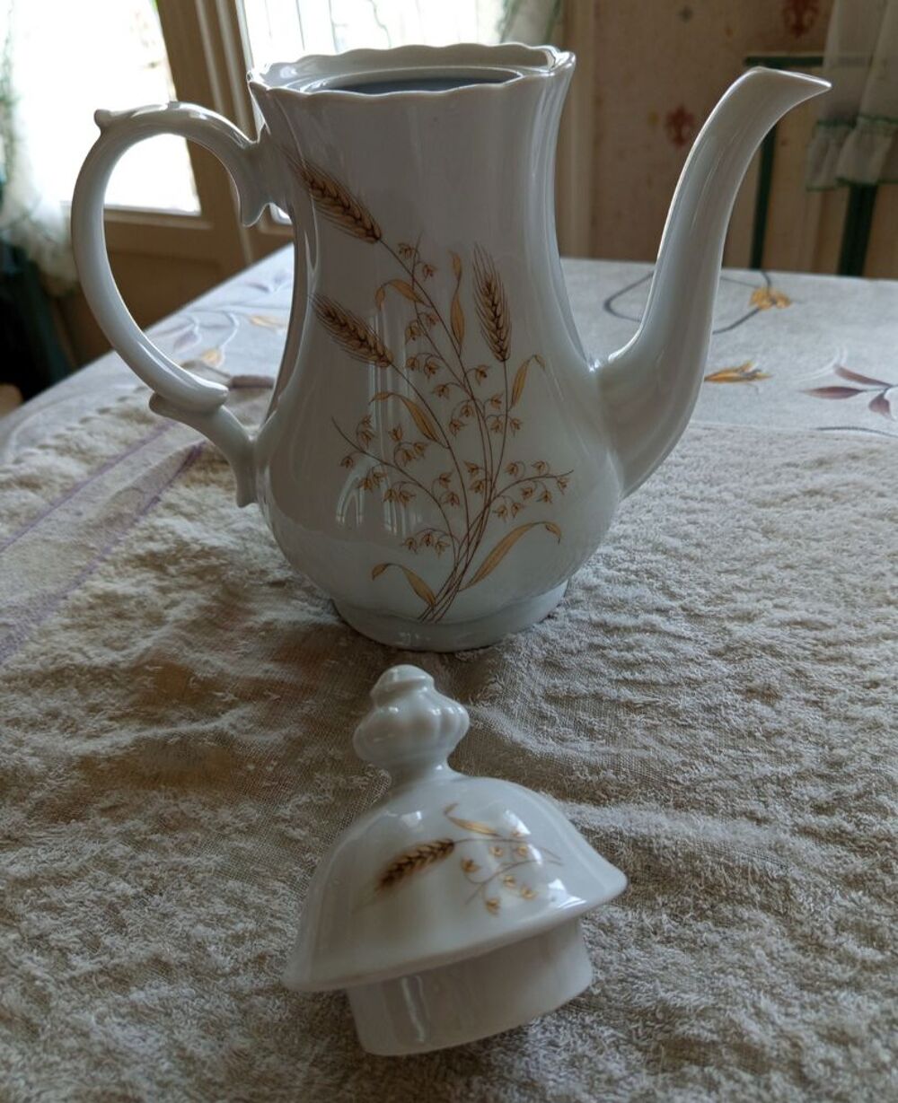 CAFETIERE PORCELAINE "WUNSIEDEL BAVARIA" 