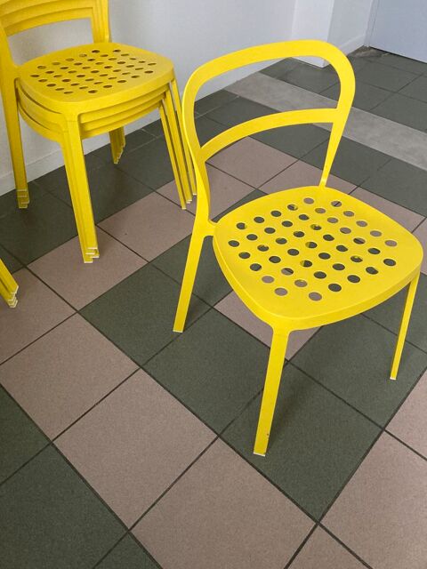 Chaises IKEA Reidar 10 Saint-L�ger-du-Bourg-Denis (76)