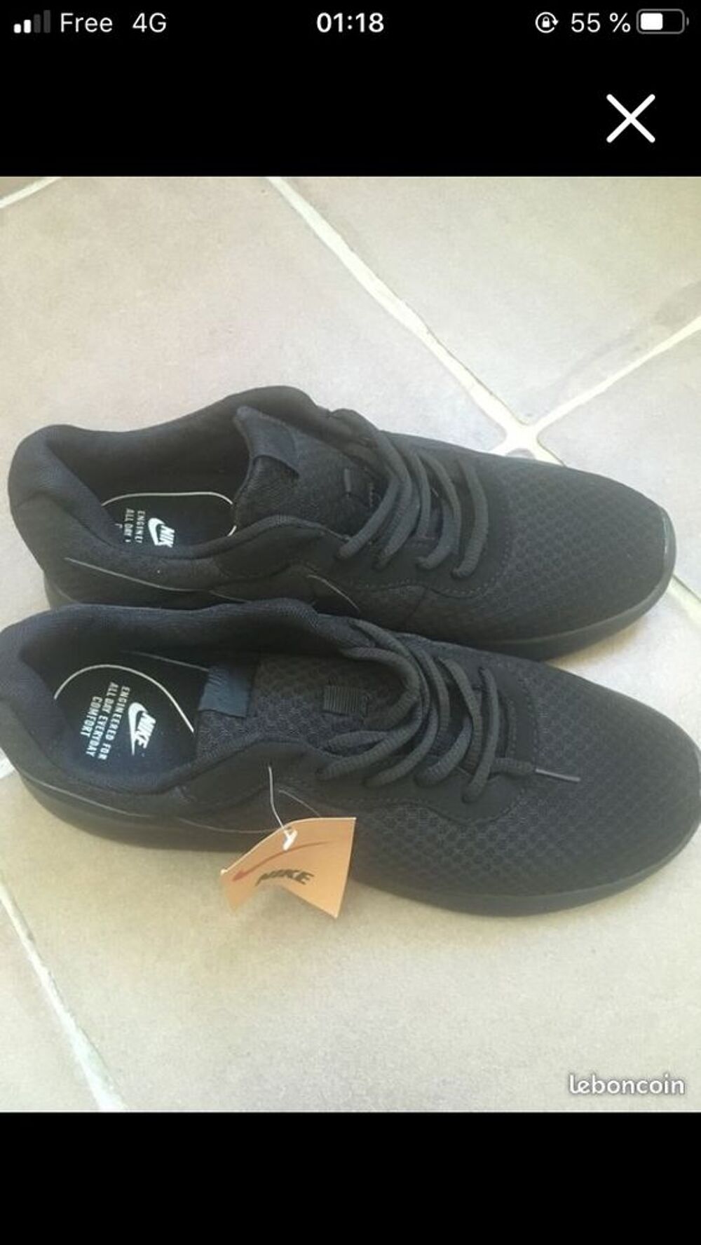 baskets Nike neuf Chaussures