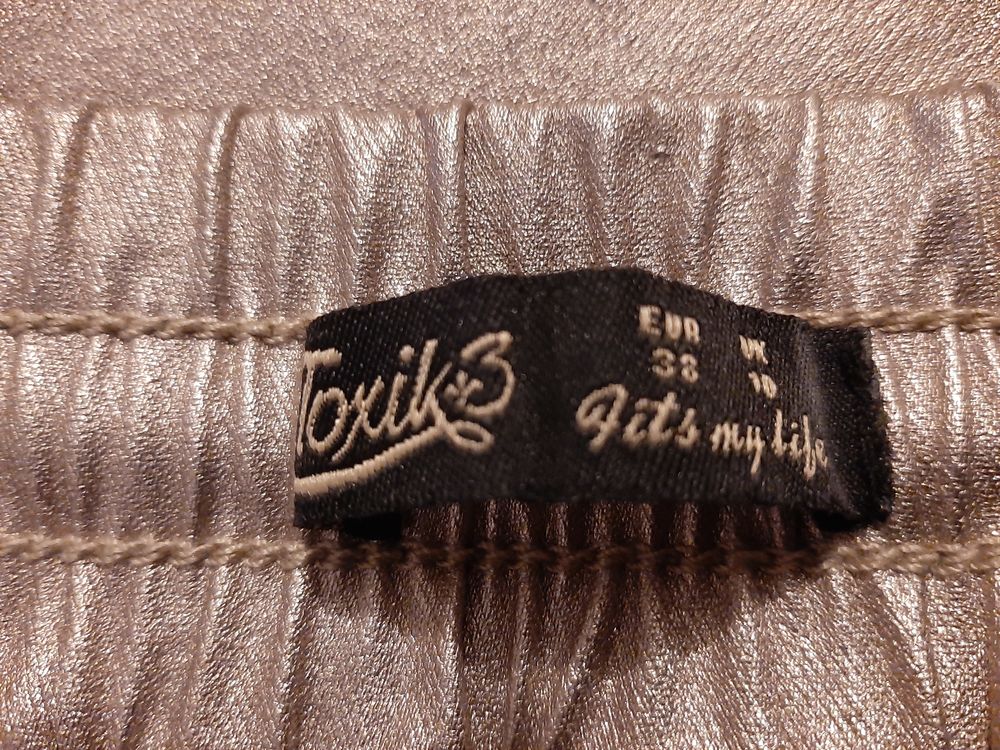 Pantalon sportswear dor&eacute; Vêtements