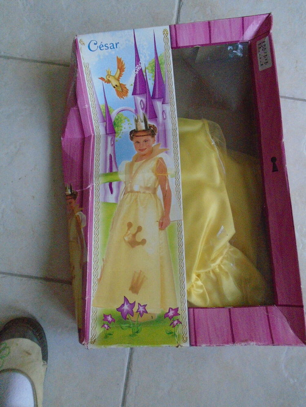 
D&eacute;guisement princesse de marque CESAR Jeux / jouets