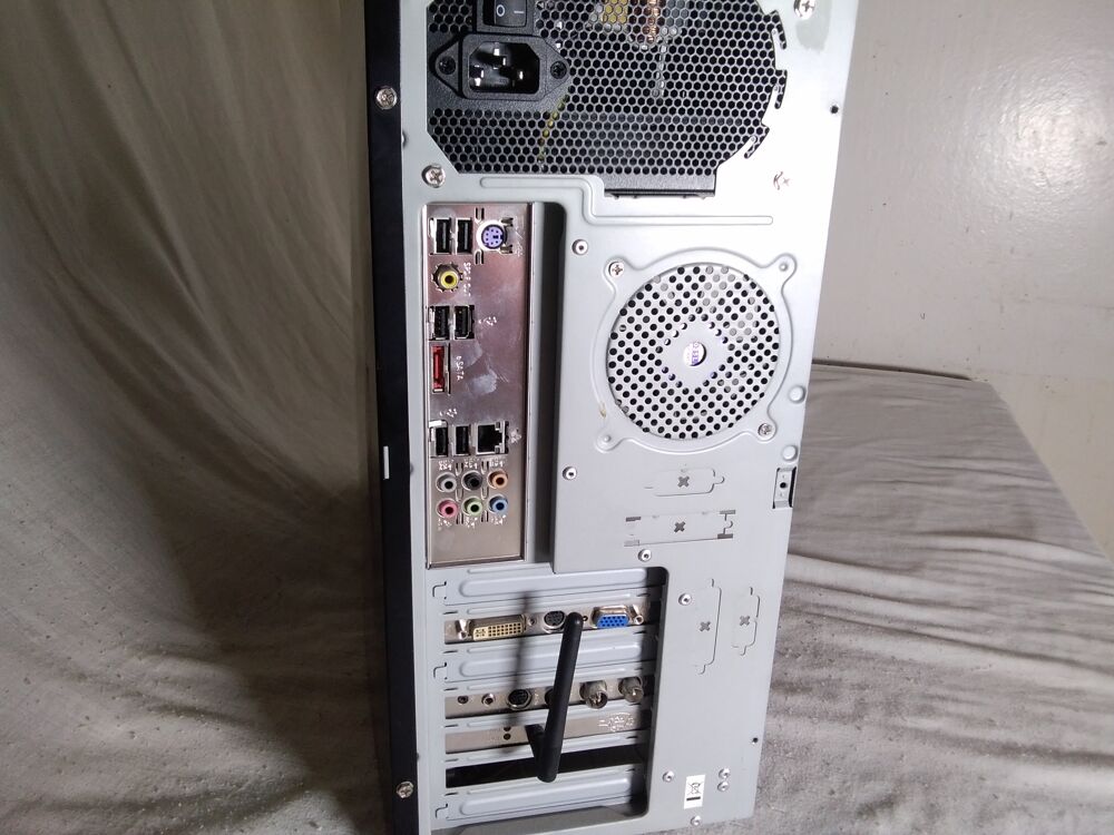 Tour de PC jeux Gamer Windows carte graphique Matériel informatique