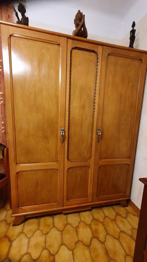 Armoire en bois 100 Apt (84)