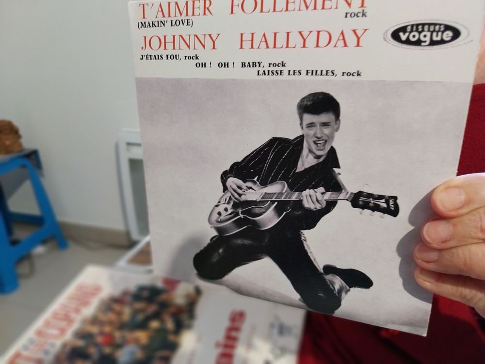 Disque de salut les copains avec Johnny CD et vinyles