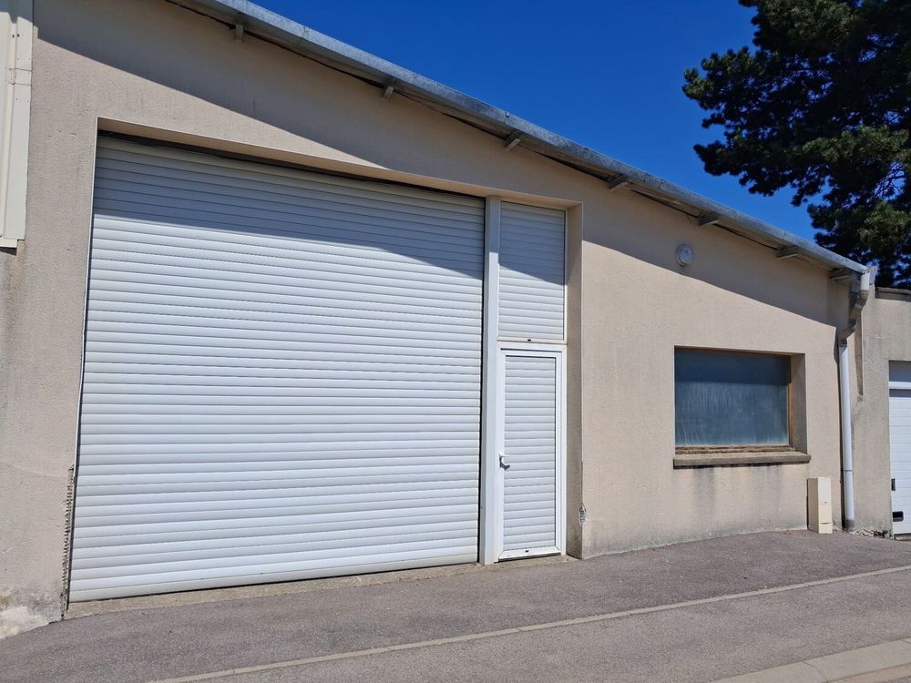 Vente Atelier Local/ Hangar Bult