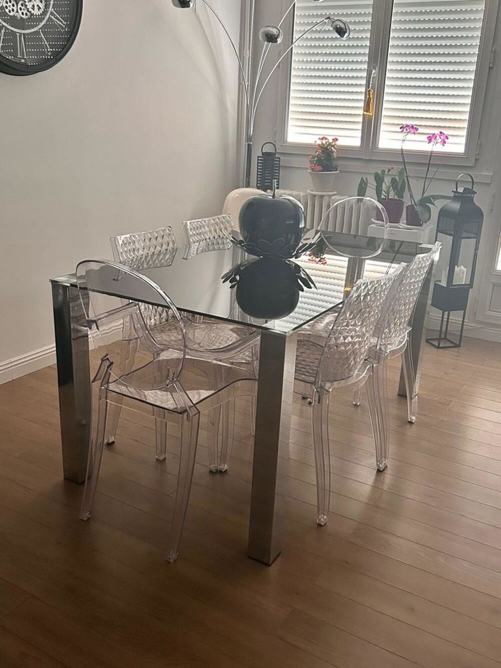 Table en verre transparente design moderne Meubles