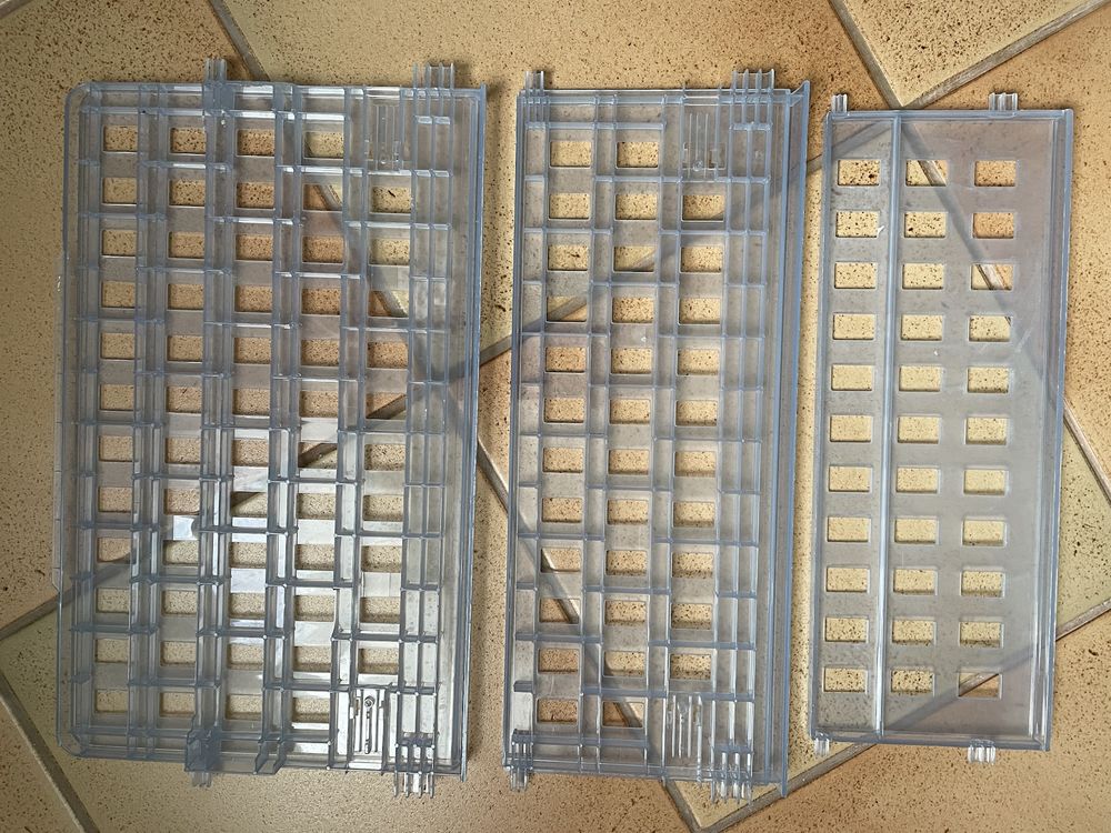 3 grilles, &eacute;tag&egrave;res, clayettes, pour r&eacute;frig&eacute;rateur RMD 8505 Electroménager