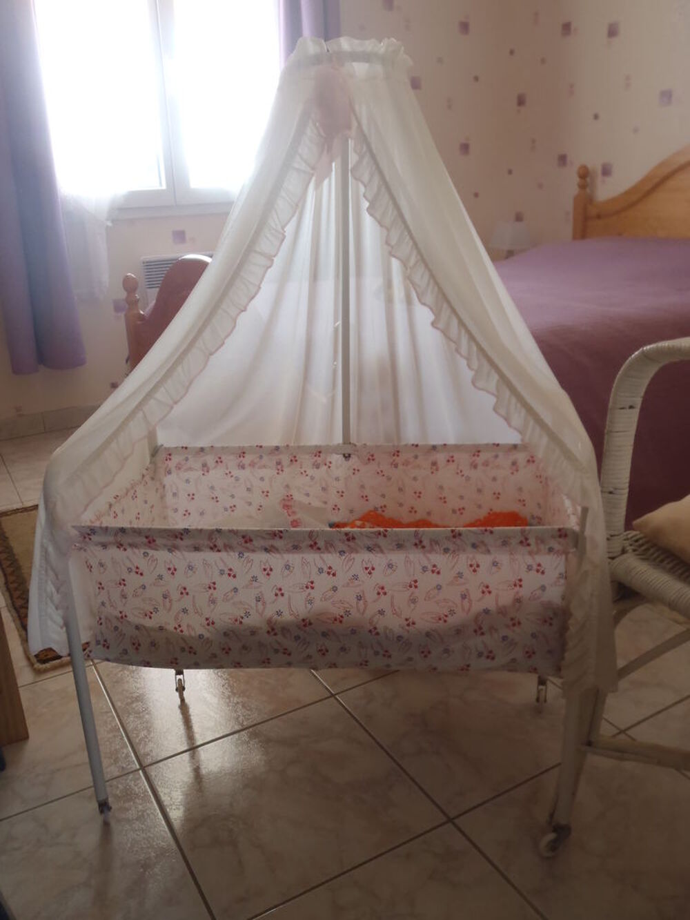 Poussette pliante Mac Laren et couffin et berceau Jeux / jouets