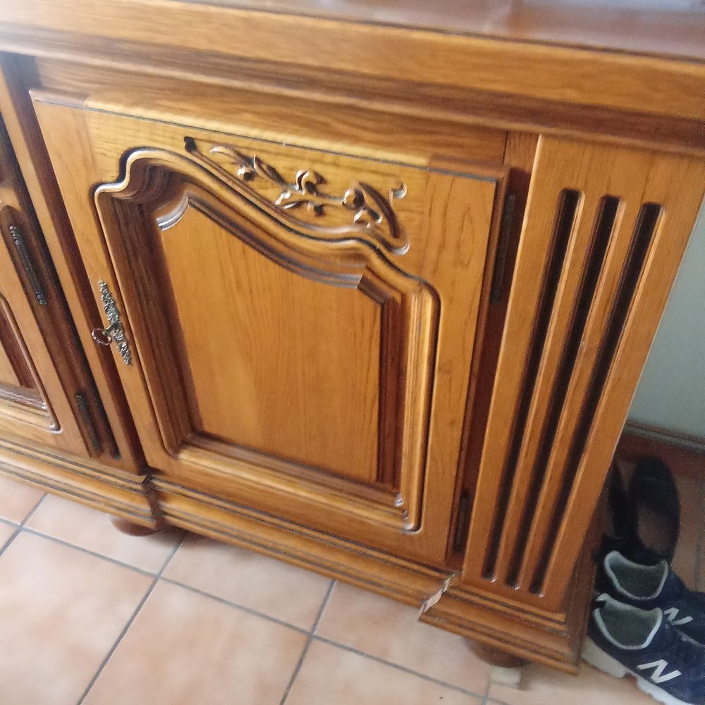 Babut pas plus le miroir 
Longueur 240 cm
Largeur 56 Meubles