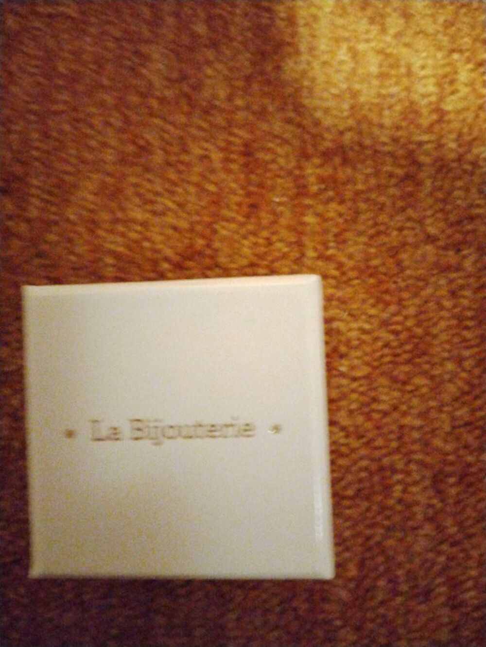 vendre boucles d'oreilles en or Bijoux et montres