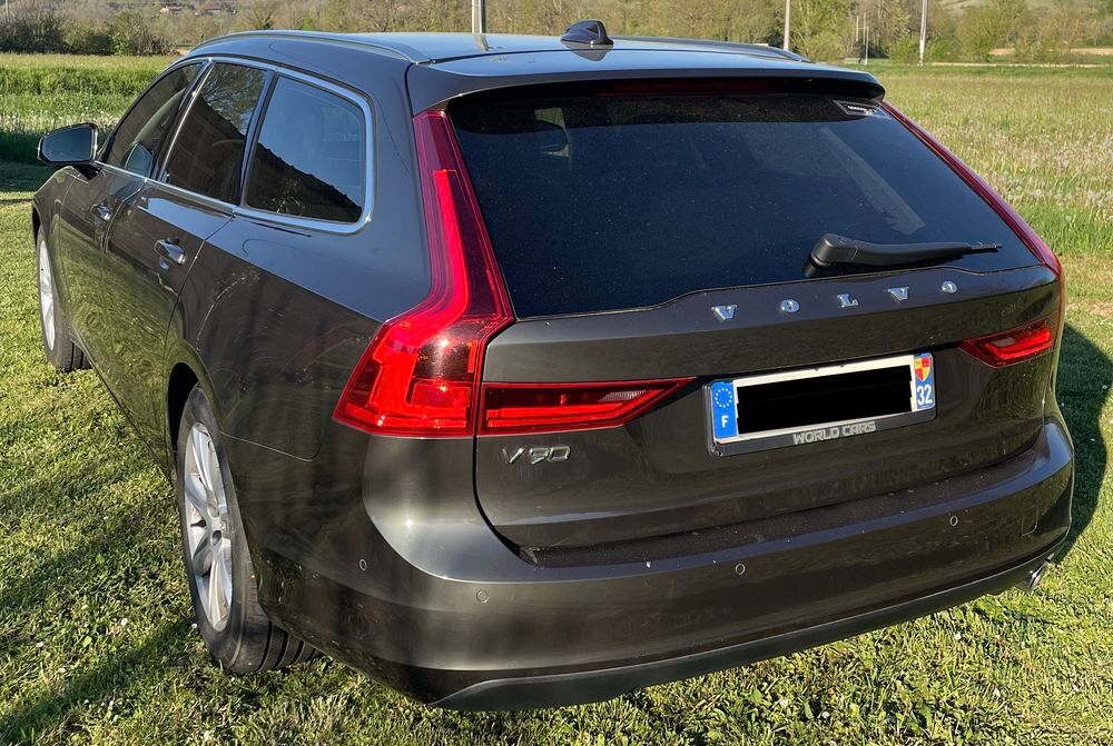 V90 D3 150 ch Geartronic 6 Momentum 2018 occasion 32300 Idrac-Respaill&egrave;s