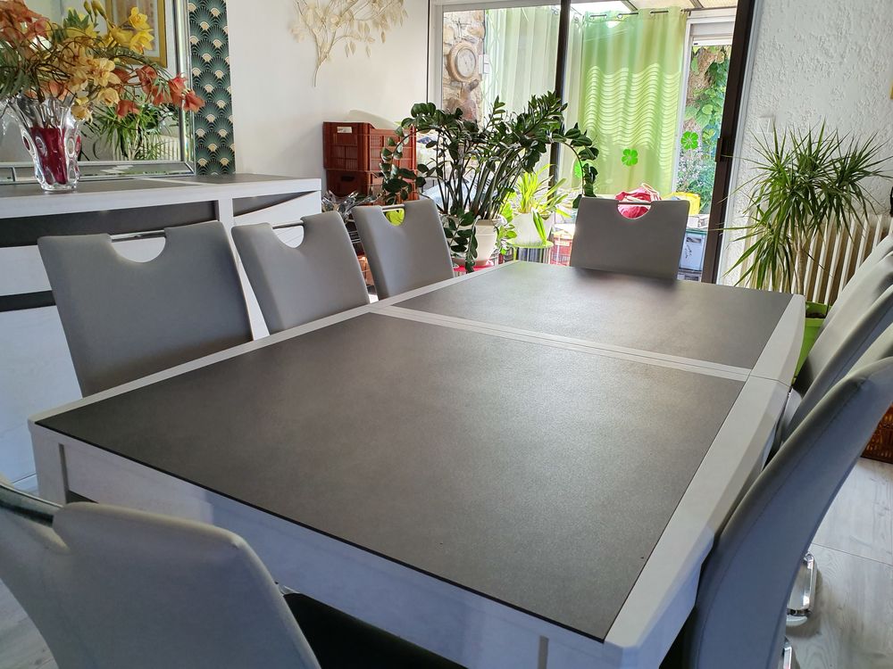 SALLE A MANGER Meubles