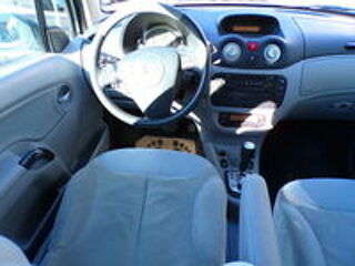 C3 1.4i Exclusive A 2002 occasion 42300 Roanne