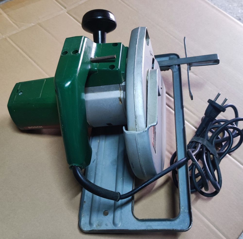 Scie circulaire Bosch PKS 65 Bricolage