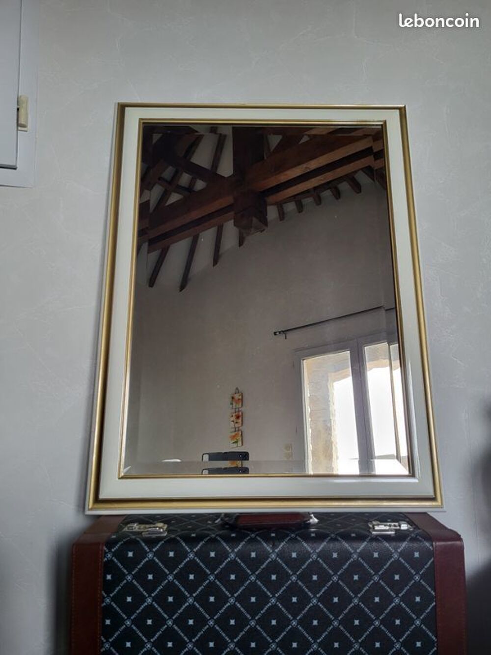 Grand miroir blanc avec liser&eacute; dor&eacute; et biseaut&eacute; Dcoration