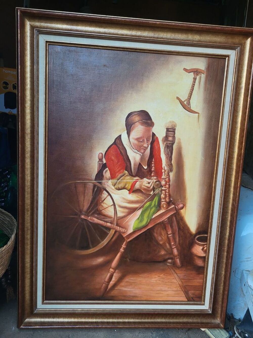 Tableau Femme au Rouet avec Cadre Dor&eacute; Décoration