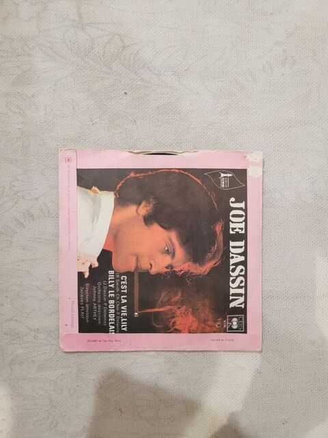 1 disque vinyl 45 tours 10 Draguignan (83)