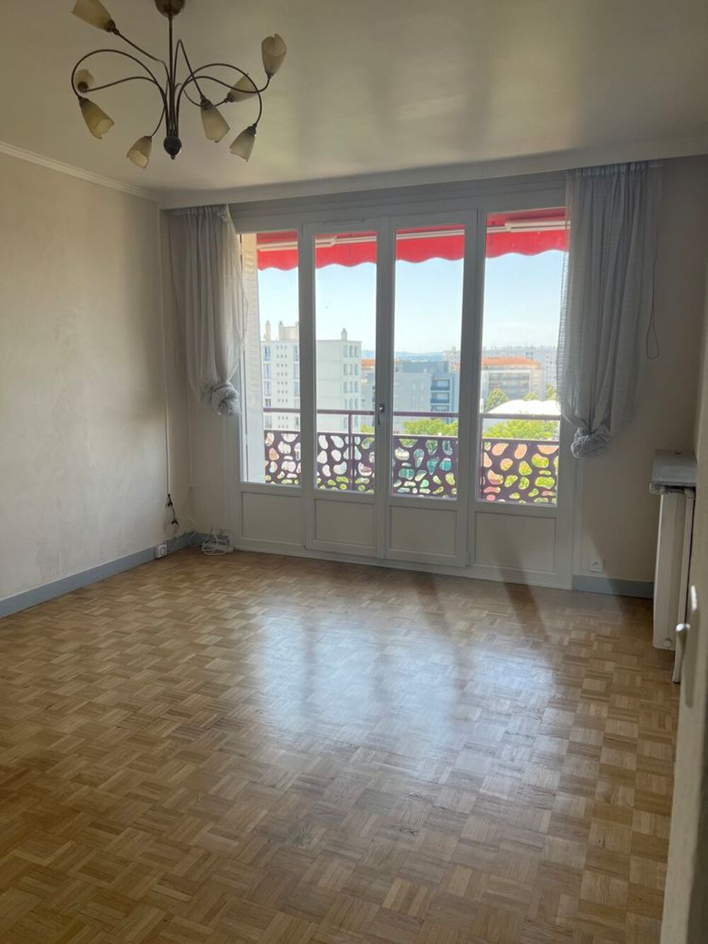 Vente Appartement T3 lumineux de 68 m² au dernier étage  235000€ Villeurbanne