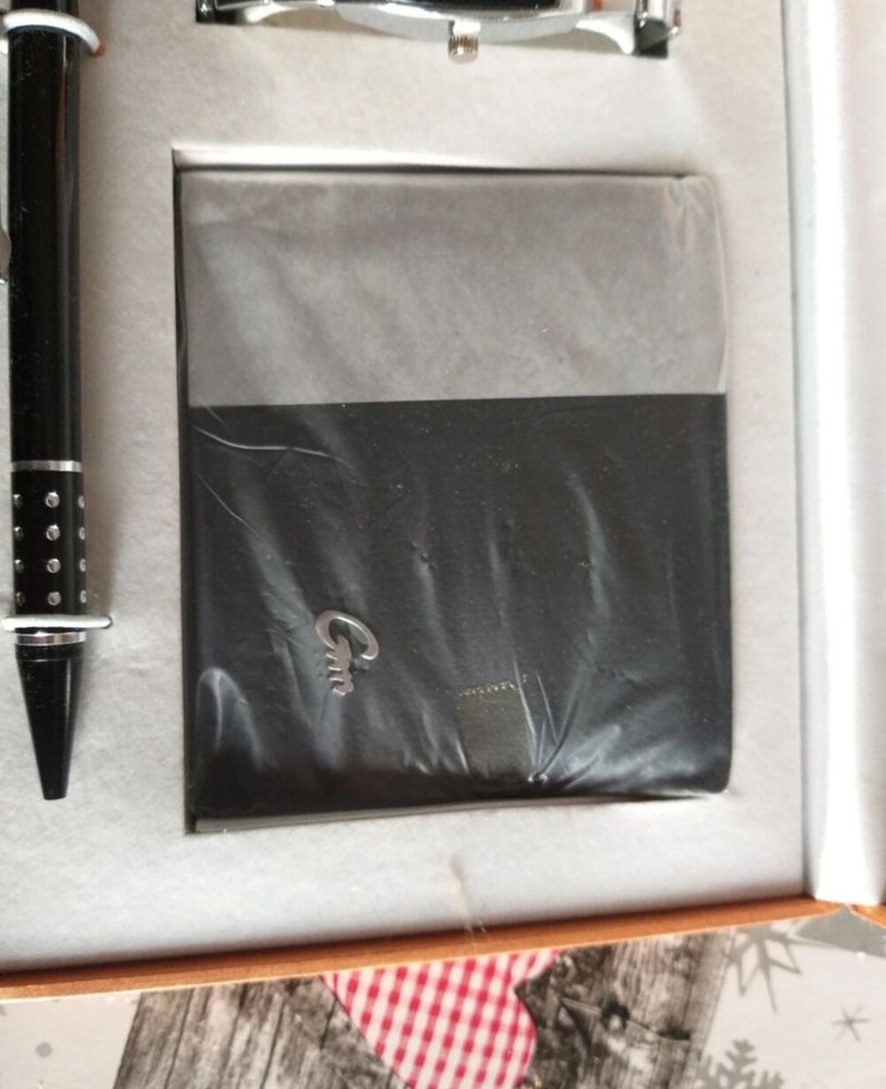 Coffret montre stylo portefeuille Bijoux et montres