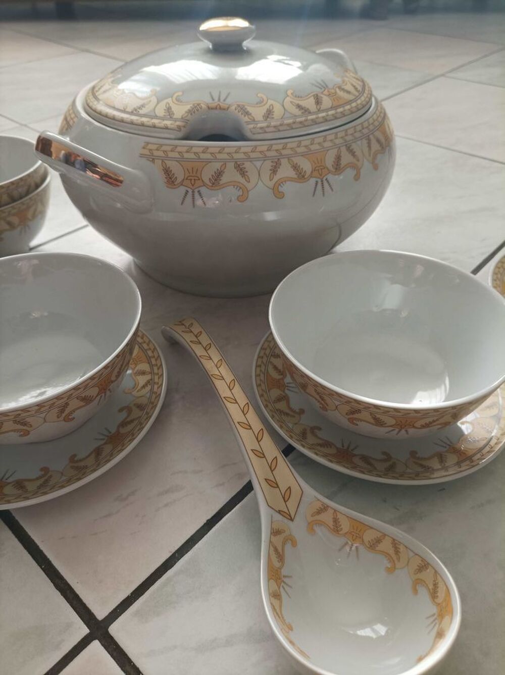 service soupi&egrave;re bols et louche Electroménager