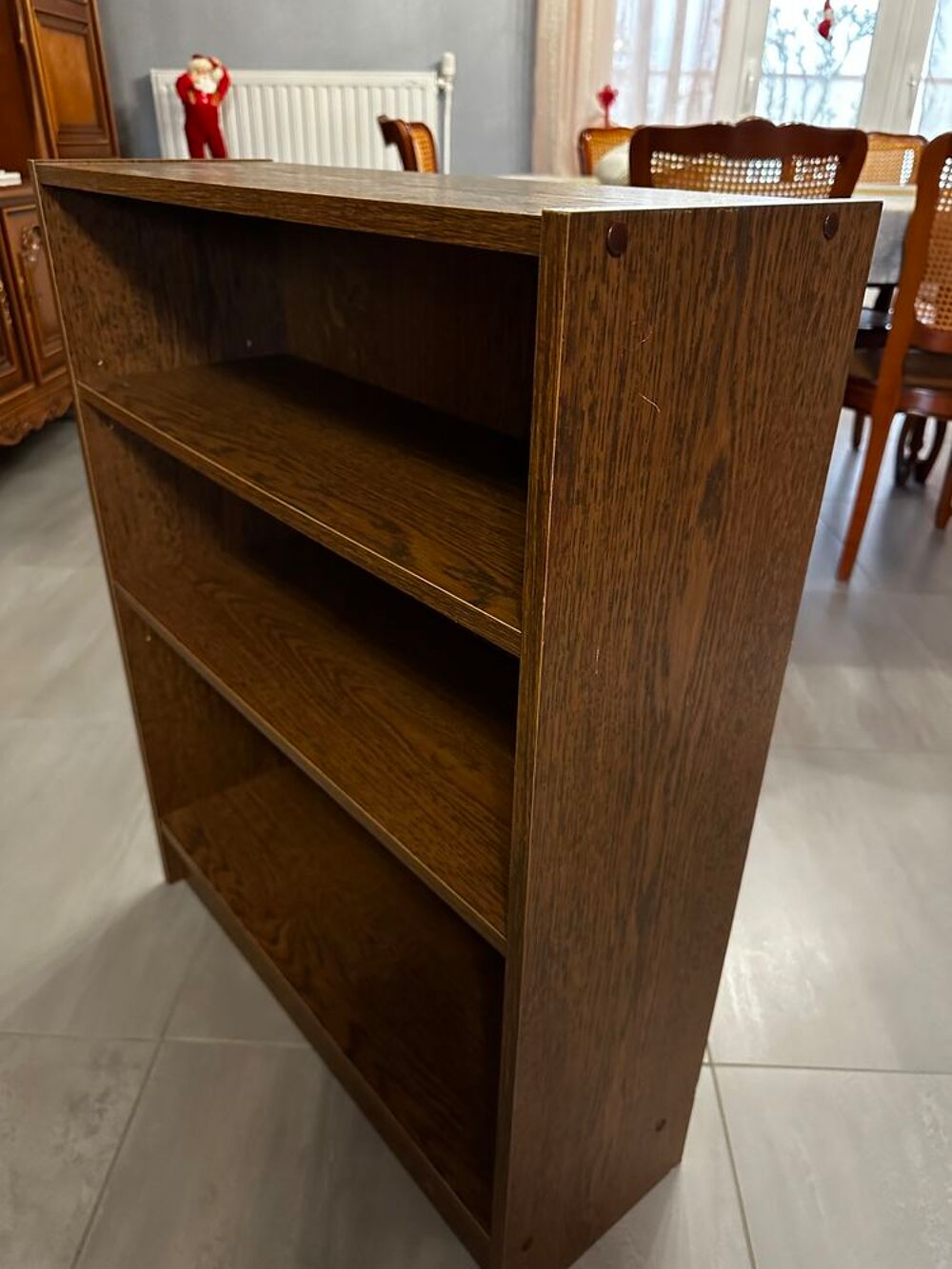 Petit meuble de rangement. Meubles